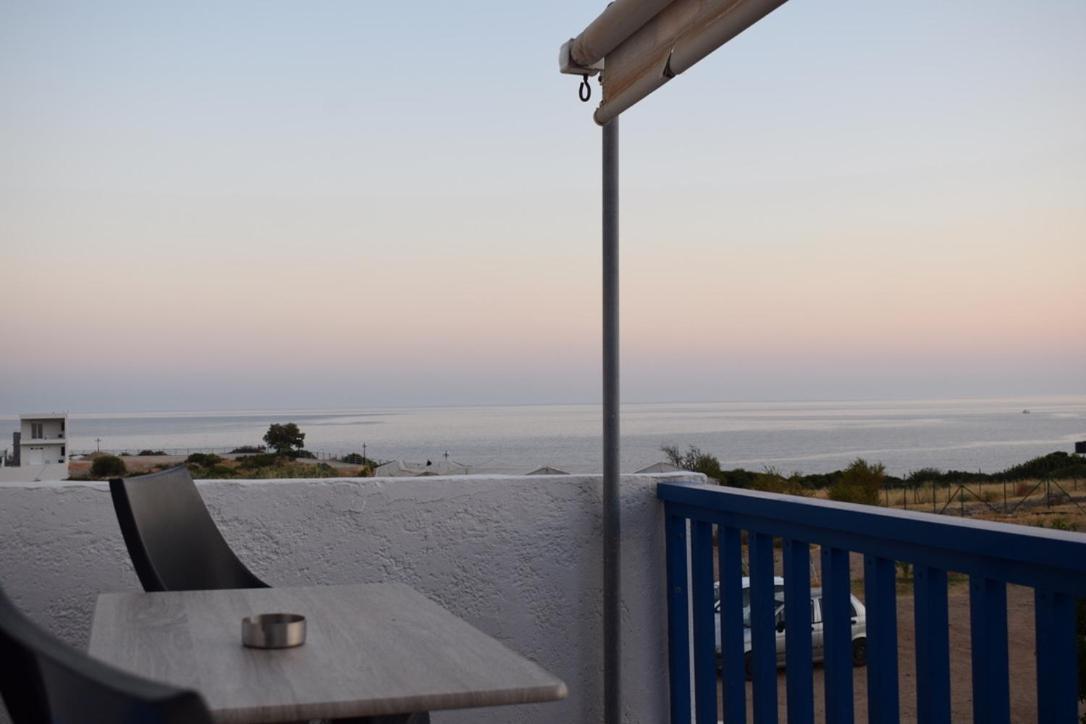 Katovigli Seaview Apartment Makrýgialos Екстериор снимка